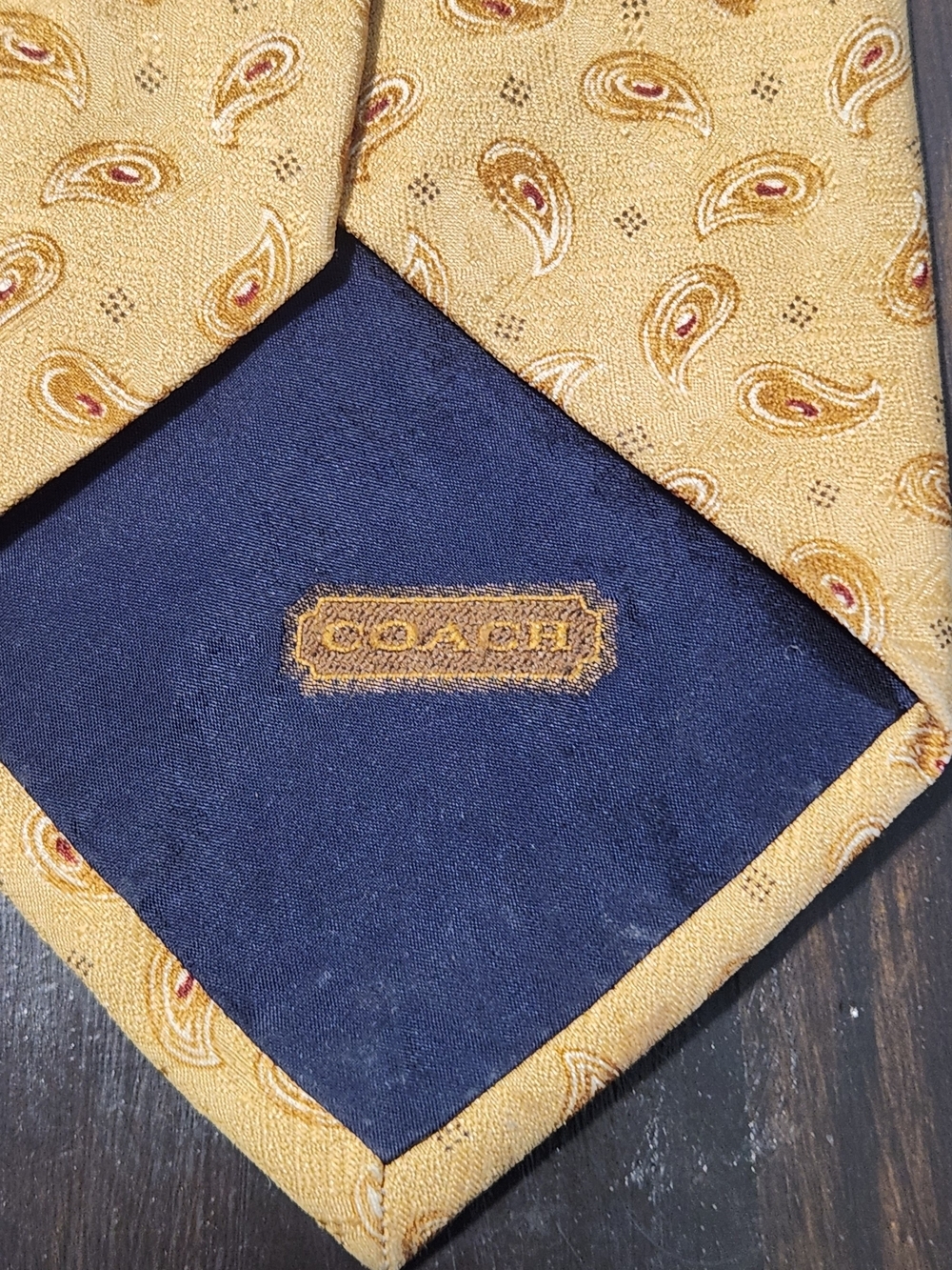Vintage Coach Mens 100% Silk Paisley Tie Gold Designer Necktie Made in USA - Picture 5 of 10